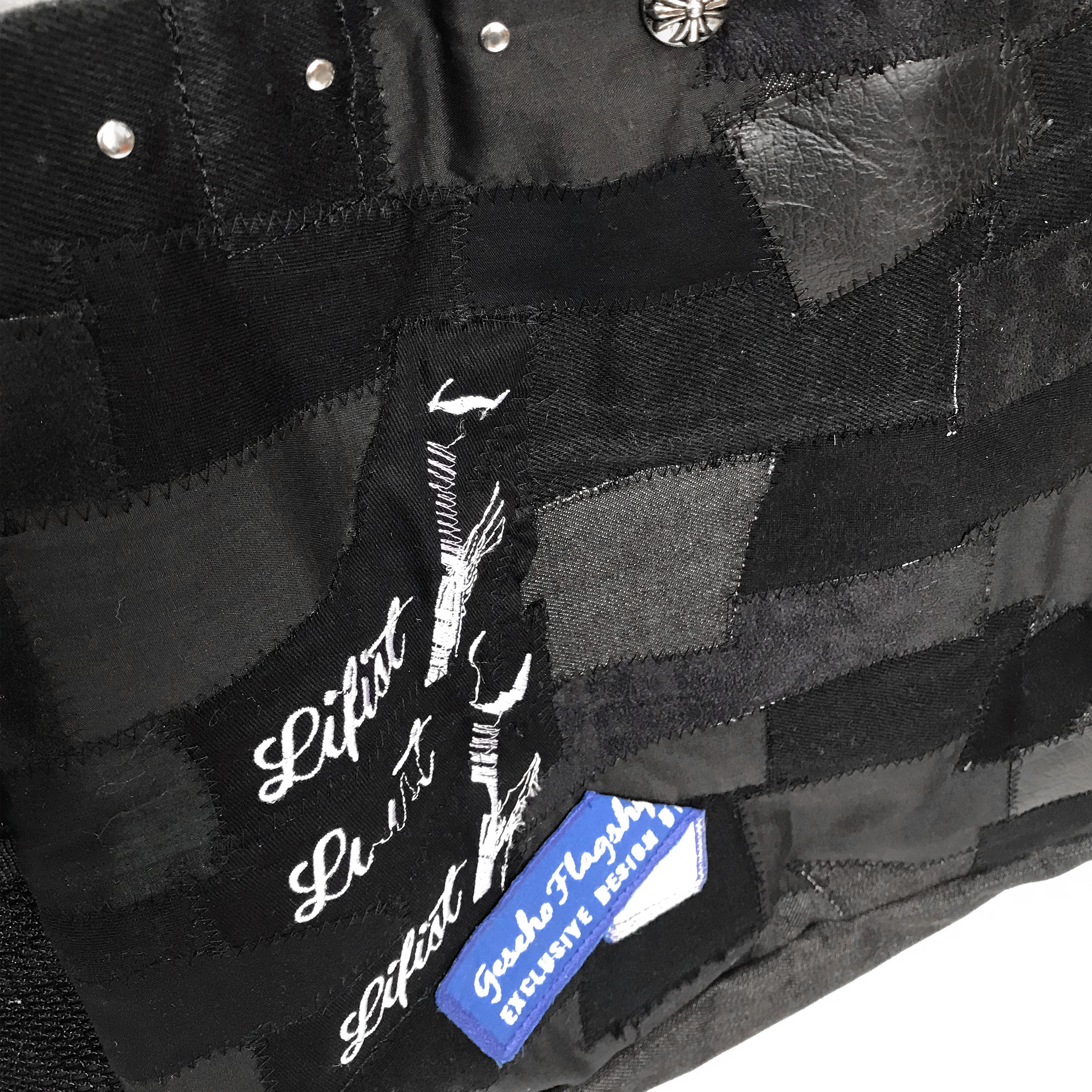 C&SOWOL26 Shoulder Bag - Image 3