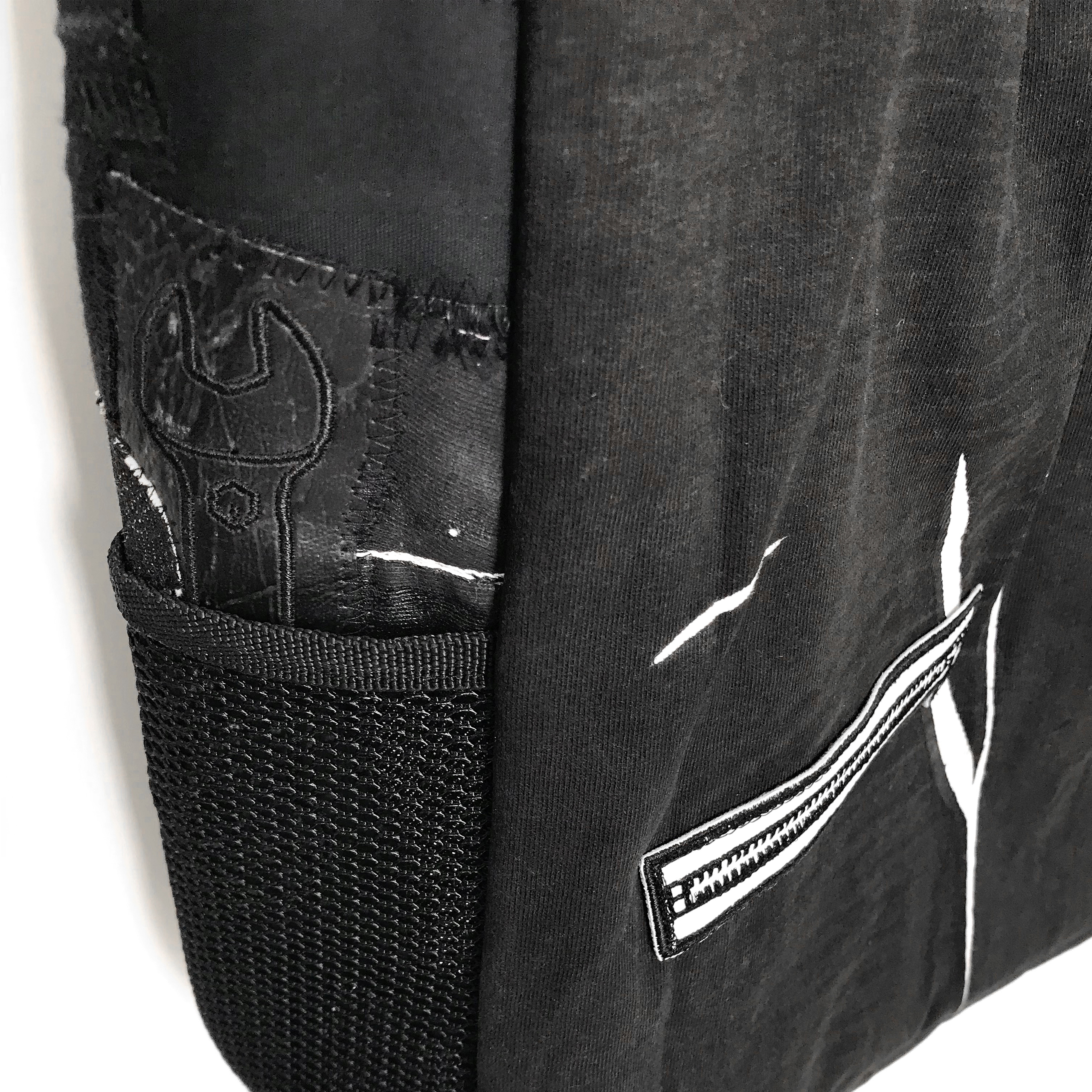 C&SOWOL26 Shoulder Bag - Image 4